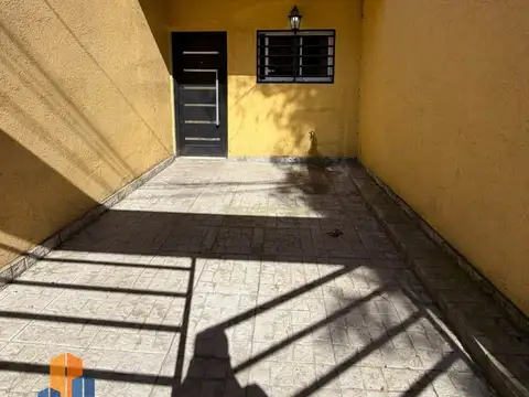 Pringles 1000, Merlo, Provincia de Buenos Aires,