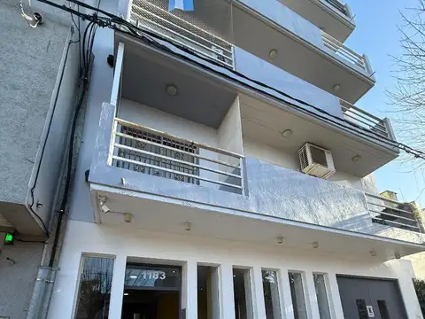 65 ( 18 Y 19) 1183 , Piso PB