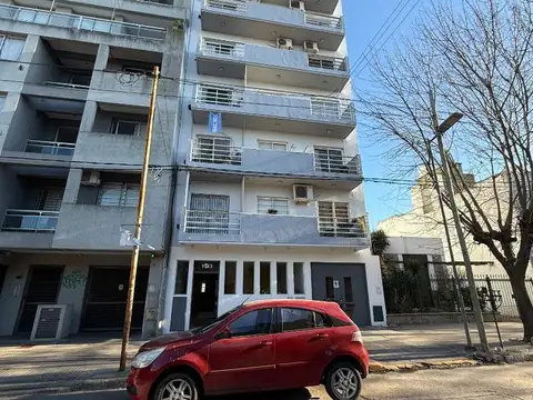  Apto Banco  , Planta baja con patio/cochera, a