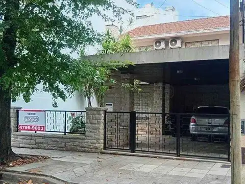Casa  en Venta en Olivos, Vicente López, G.B.A. Zona Norte