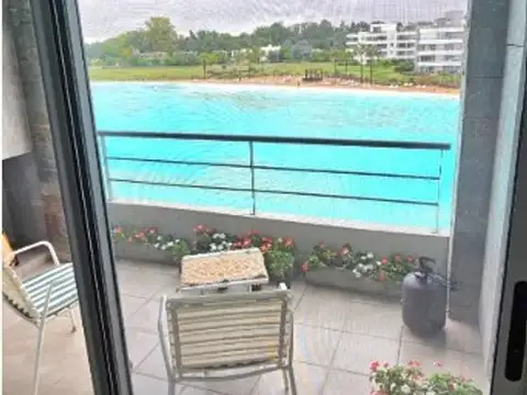 Lagoon Pilar