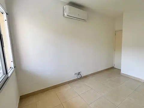 Venta Departamento 2 Amb Moreno con balcon