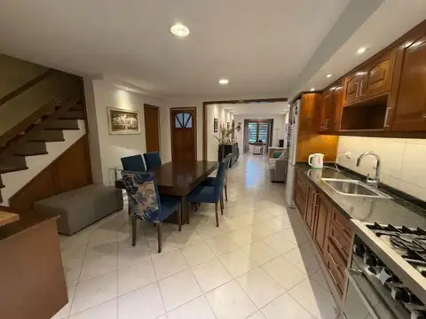 Depto Tipo Casa en Venta en San Carlos, USD 199.000