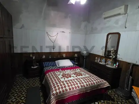 EN VENTA CASA A RECICLAR CON AMPLIO TERRENO COMERCIAL - CENTRO CAÑADA DE GÓMEZ - SOBRE RUTA 9