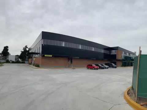 Excelente predio logístico multi inquilino ubicado en el corazón de la localidad de Munro.