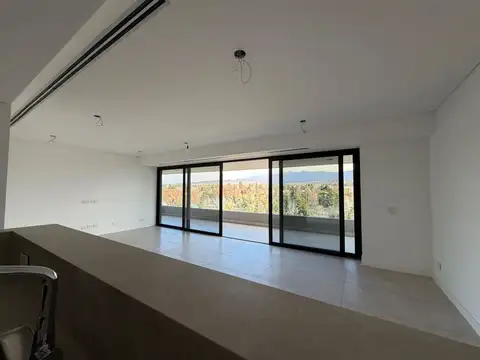 Departamento en Alquiler con 1 cocheras