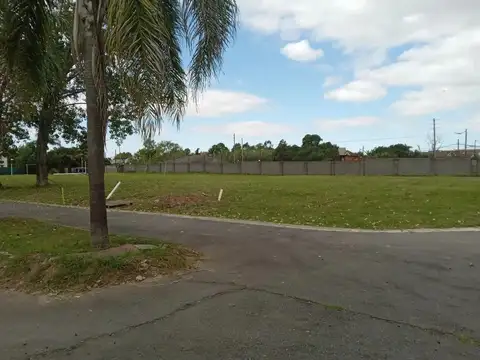 Terreno en Venta barrio cerrado Claridad