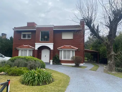 Casa en Venta 6 Ambientes en Pilar Del Lago