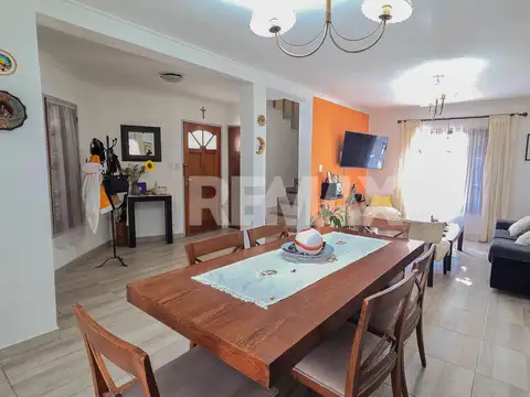 Casa en Venta en Neuquén, USD 200.000