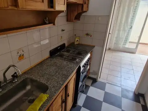 VENTA PH 2 AMB CON PATIO EN LOMAS DEL MIRADOR