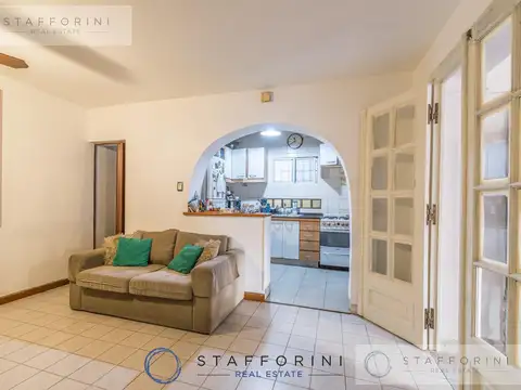 Depto Tipo Casa en Venta 50 años