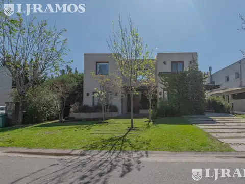 Casa en Alquiler de 3 dormitorios