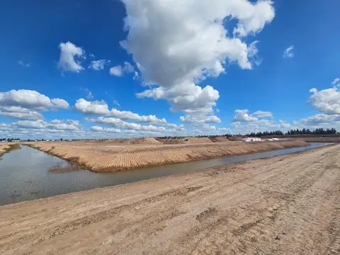 Terreno en Venta en Funes, USD 77.500