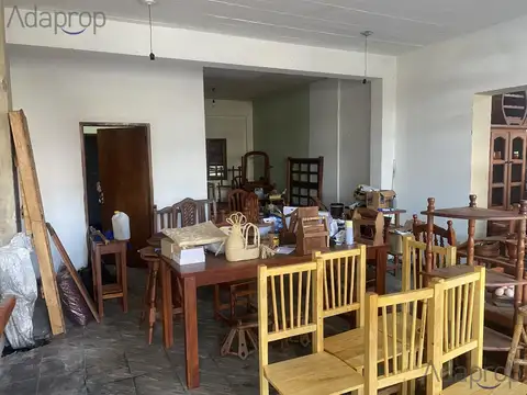 Se Alquila Local por Av. Lavalle Posadas Mnes