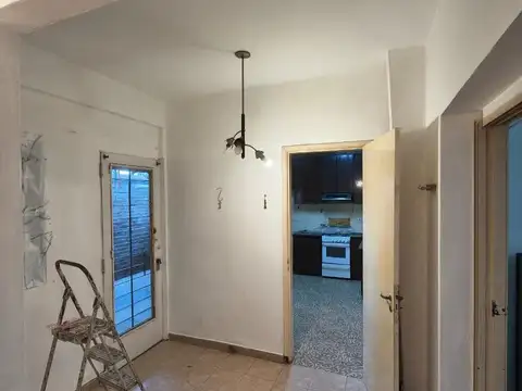 Depto Tipo Casa en Alquiler 50 años