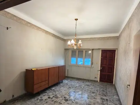 Depto Tipo Casa en Alquiler de 4 ambientes