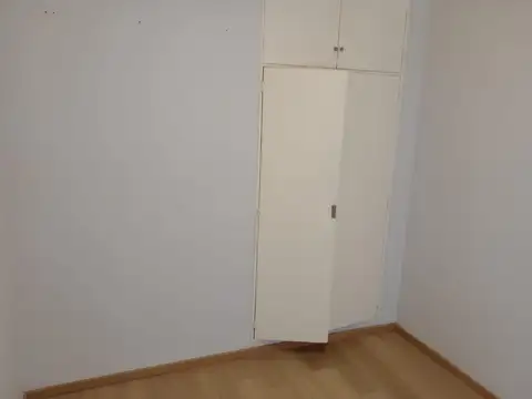 Alquiler departamento de 2 ambientes en Villa Real