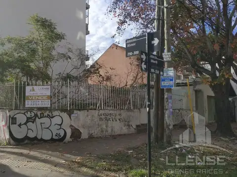 Venta de Lote en Alvear y Alberdi 200m2 Zona R1