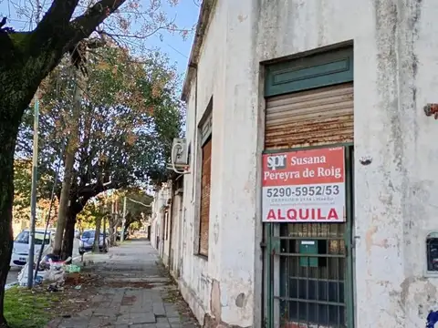 Local en Alquiler en Moron, $ 750.000