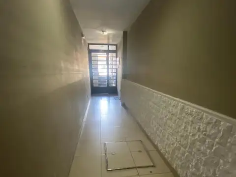 Dpto. monoambiente, en José C. Paz - sobre Av. Gaspar Campos