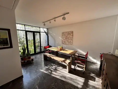 Casa 7 ambientes con 3 baños