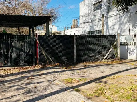 Lote en Venta frente a la Estación de Temperley Este