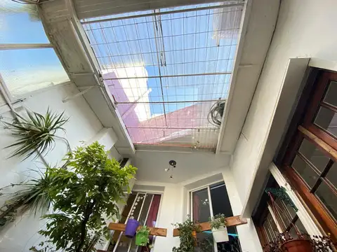 Depto Tipo Casa en Venta de 4 ambientes