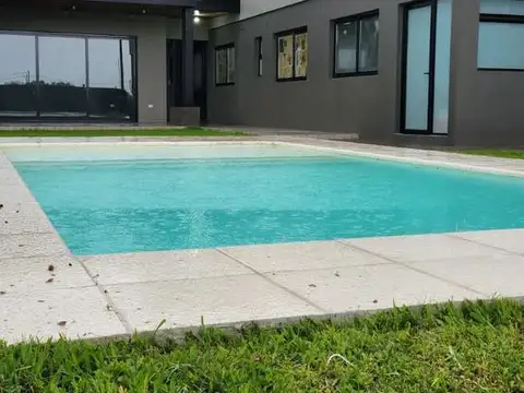 Casa en Venta en Ibarlucea, USD 135.000