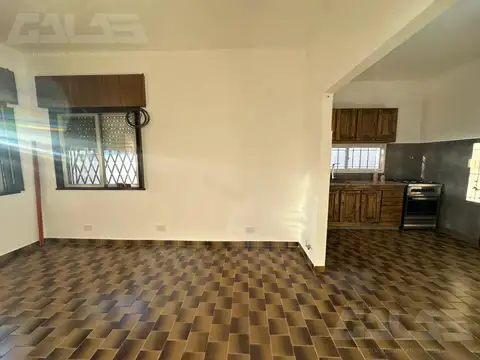 Casa en Alquiler en San Antonio de Padua, $ 850.000