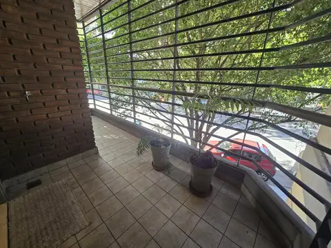 Avenida Juan Bautista Alberdi 1600