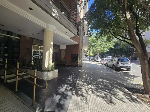 VENTA CABALLITO- SEMI PISO CUATRO AMBIENTES- COCHERA- BALCON - PATIO