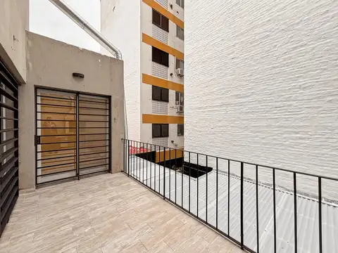 Depto Tipo Casa en Alquiler en La Lucila Vias / Libertador, $ 1.650.000