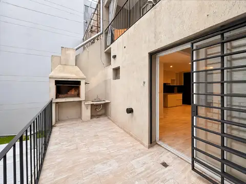 Depto Tipo Casa 3 ambientes con 2 baños