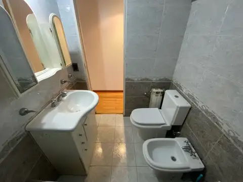 Departamento en Alquiler en Parque Chacabuco, $ 1.400.000