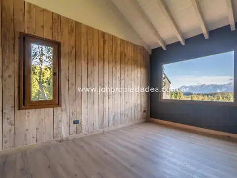 Casa 4 ambientes con 3 baños