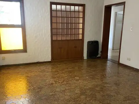 Depto Tipo Casa en Alquiler con 1 cocheras