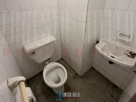 Local en Venta en Centro, USD 30.000