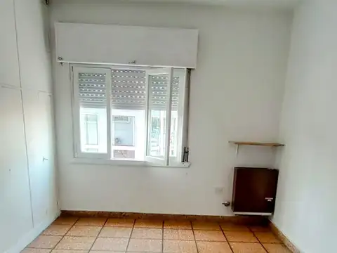 Armenia 100, Piso 1