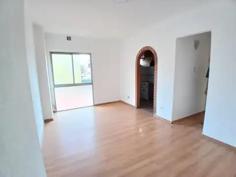 EXCELENTE 2 AMB-UADE-FAVALORO-LUMINOSO-AGUA CALIENTE CENT.