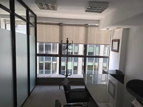 Oficina en Alquiler con 1 cochera