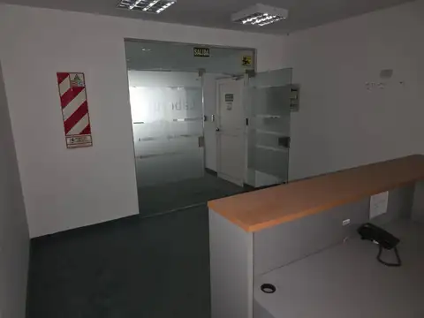 Oficina en Alquiler en San Nicolás, USD 1.350