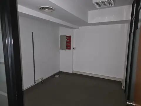 Reconquista 1000, Piso 6