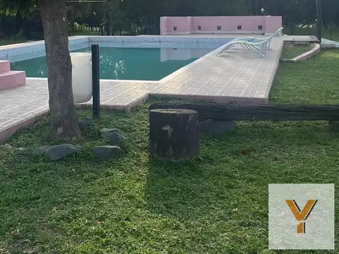 Casa Quinta en venta - 3 Dormitorios 2 Baños - Tucuman