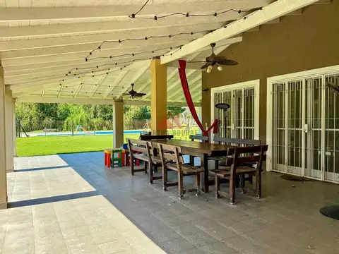Casa 4 ambientes con 3 baños