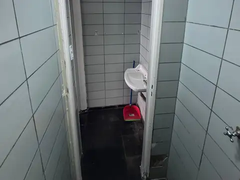 Local en Alquiler en Constitución, $ 600.000