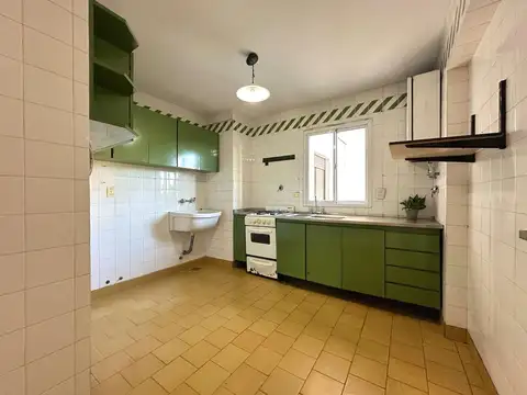 Departamento 4 ambientes con 2 baños