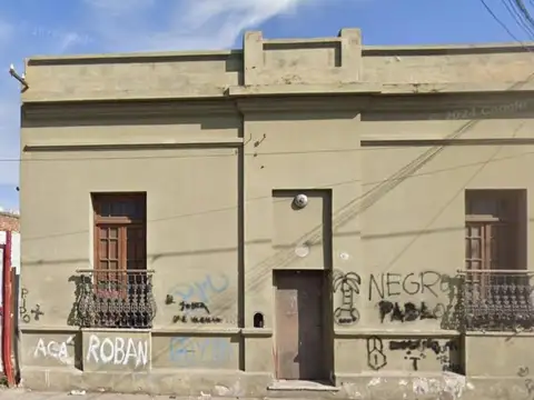 TERRENO CON CONSTRUCCION A DEMOLER EN ALTO ALBERDI