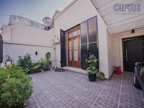Depto Tipo Casa en Venta de 5 ambientes