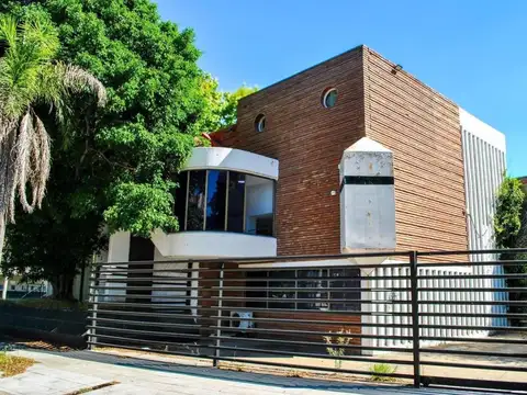 Avenida Bernabé Márquez 701