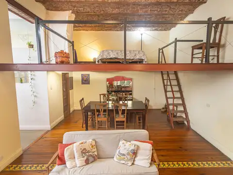 Depto Tipo Casa 2 ambientes con 1 baño